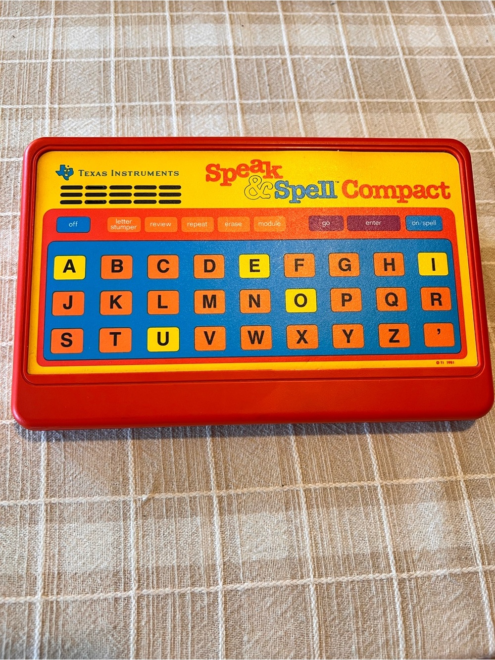 Like new! Vintage Texas Instruments Speak & Spell Compact -early 1980s